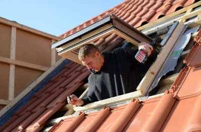 Pose de fenêtres de toit Velux à Tamerville